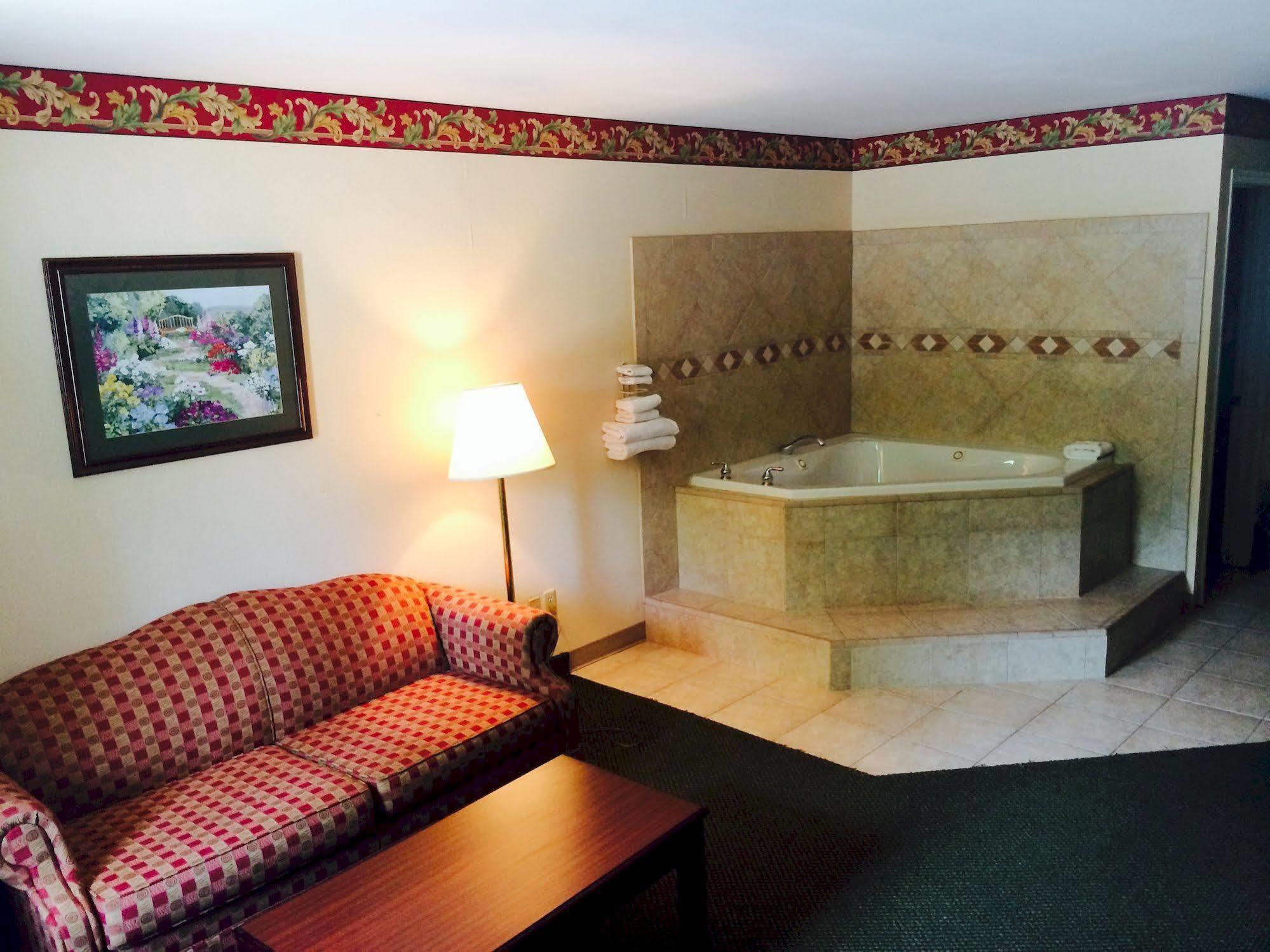 The Stratton Inn Princeton Экстерьер фото